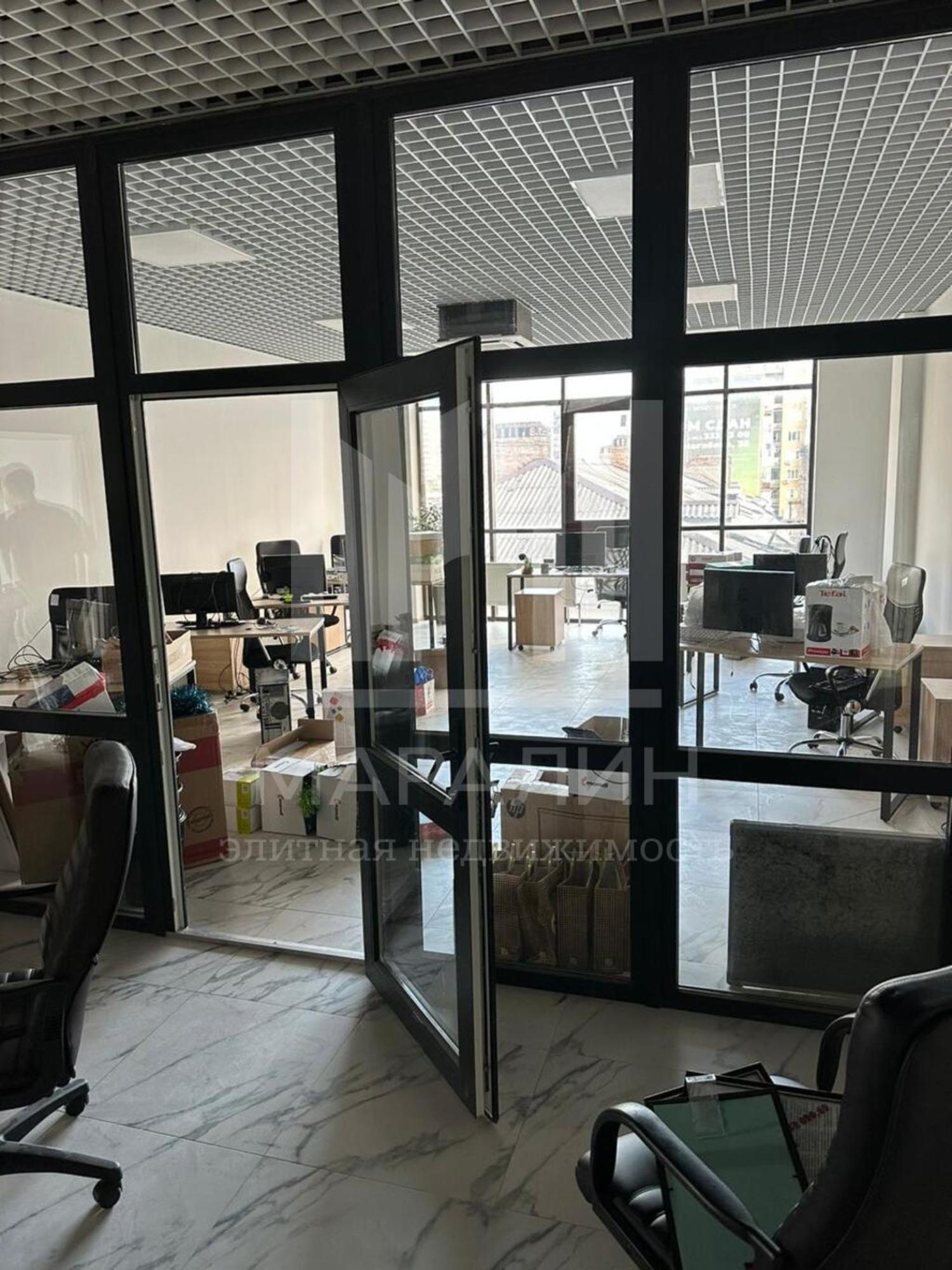 Купить офис, помещение под офис за 70 000 000 рублей на Красноармейская, 202