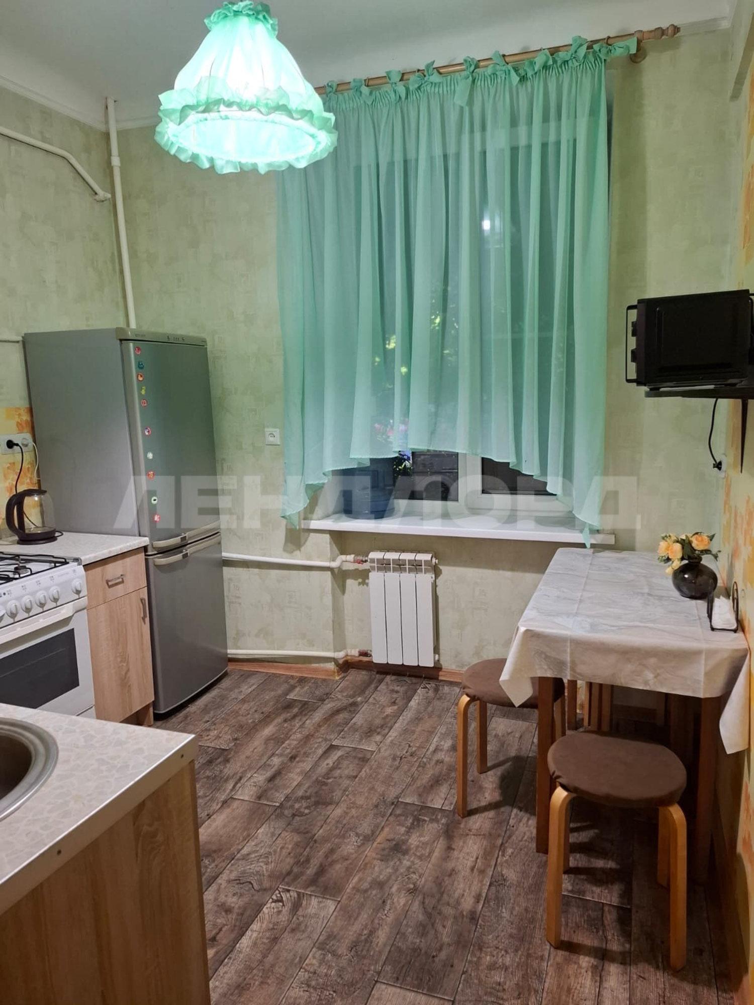 Сдать квартиру за 42 000 рублей на Верхненольная улица, 7/63