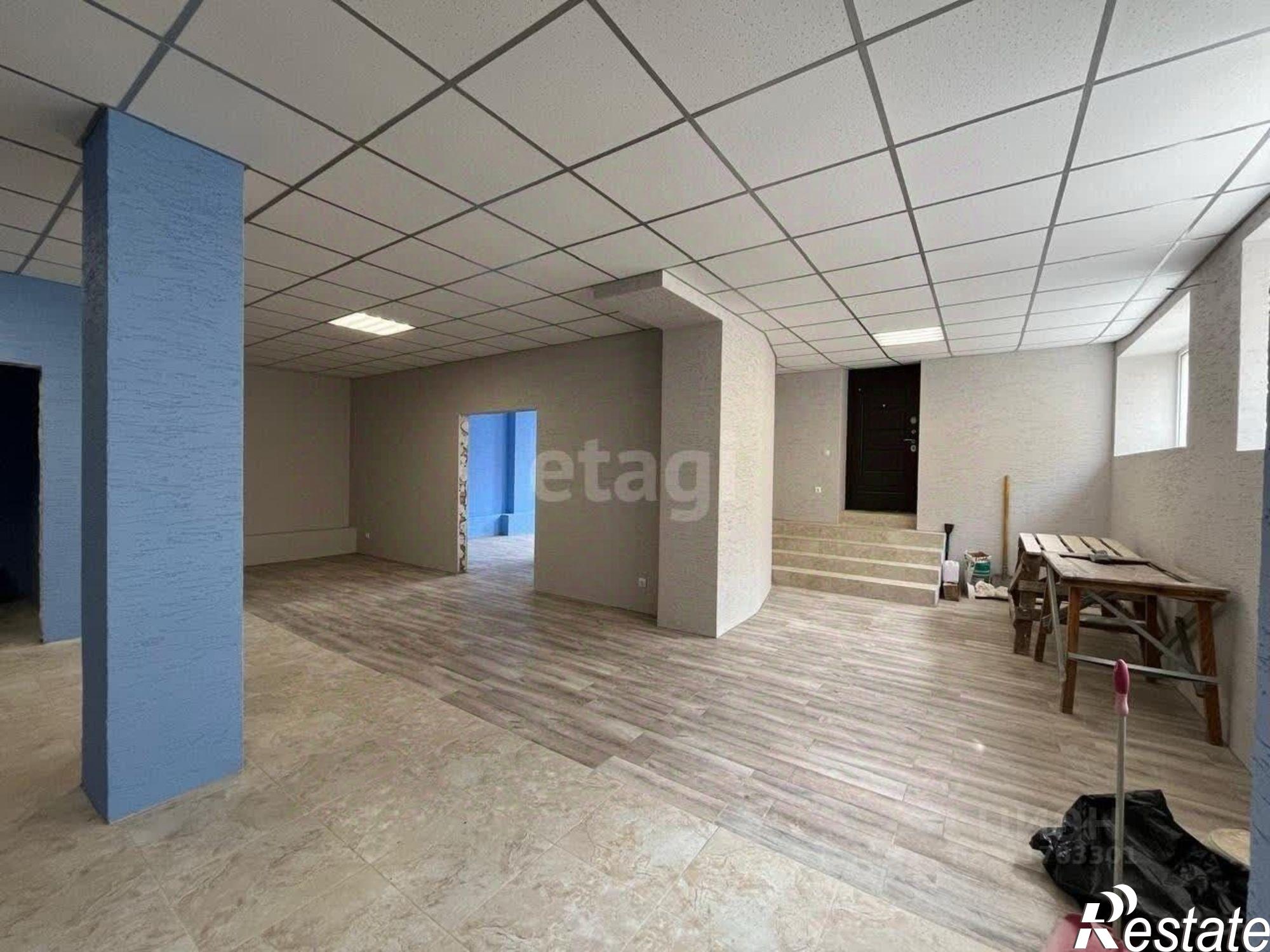 Купить офис, помещение под офис за 11 400 100 рублей на ул Портовая, 387