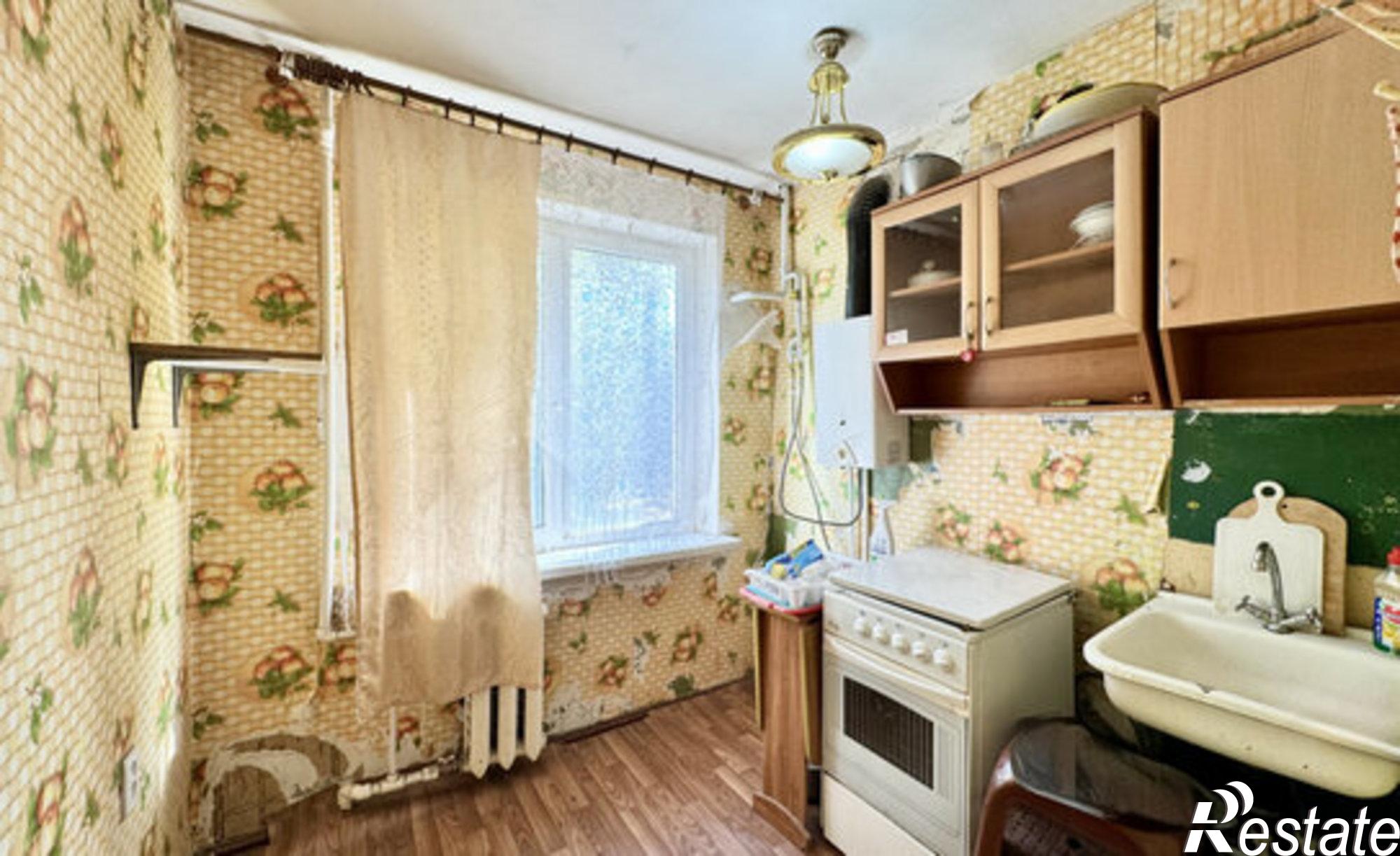 Купить квартиру за 3 000 000 рублей на пр-кт 40-летия Победы, 73/6