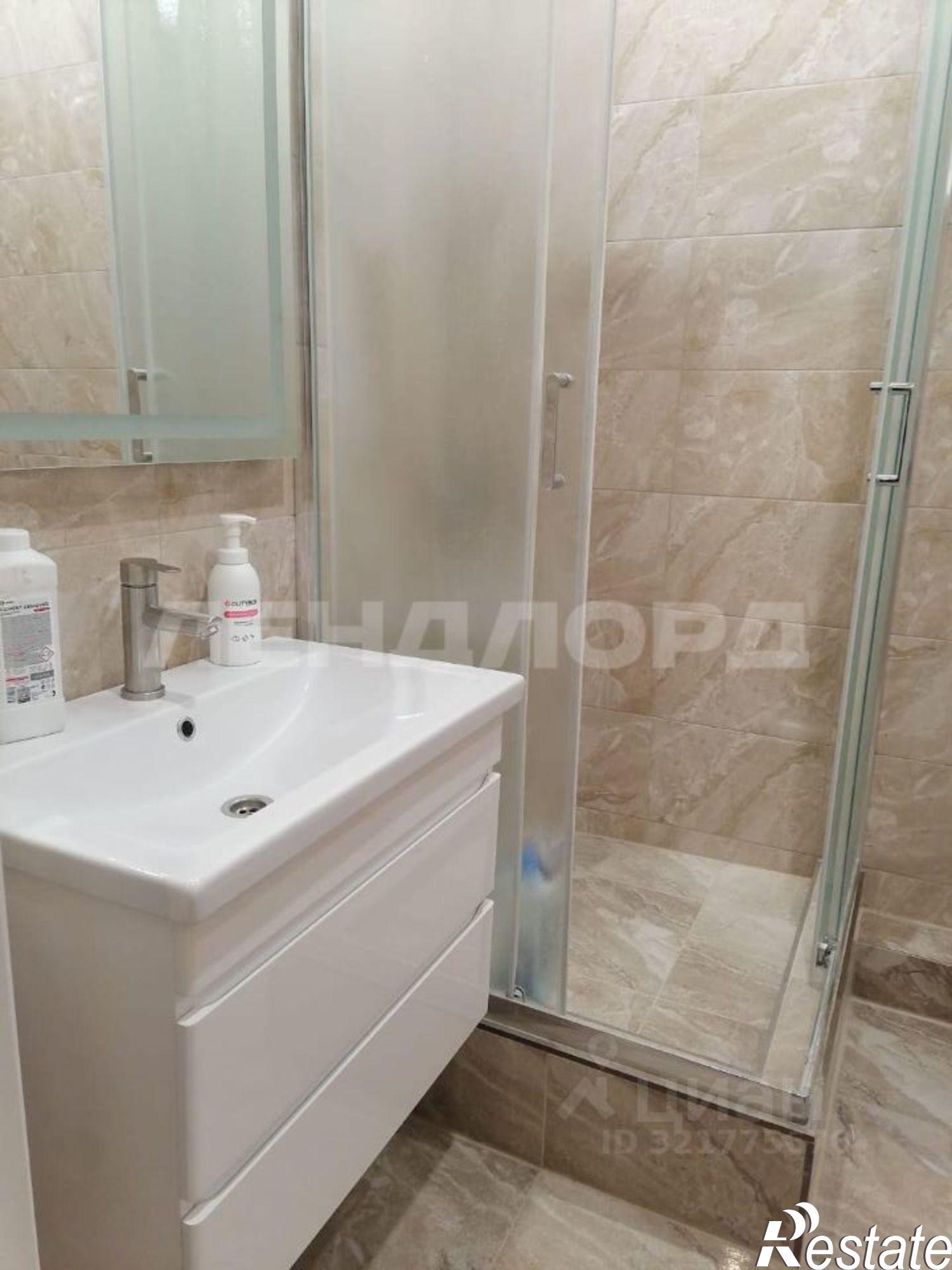 Купить квартиру за 8 200 000 рублей на ул Бориса Слюсаря, 6/6 3