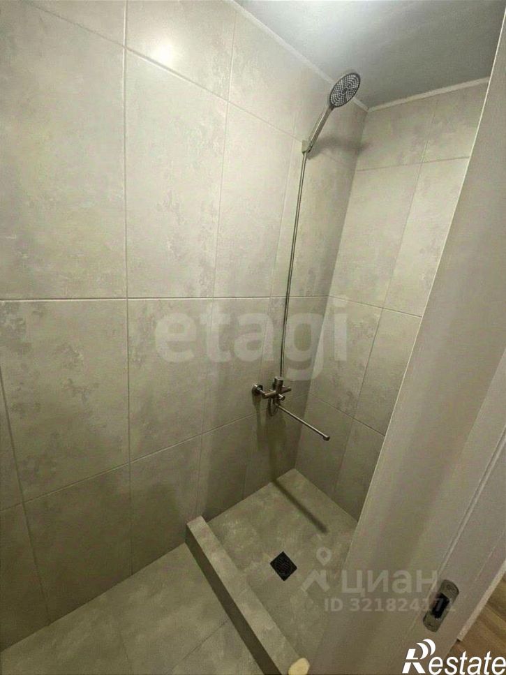 3-комн квартира Братский переулок, 84,  д. 84