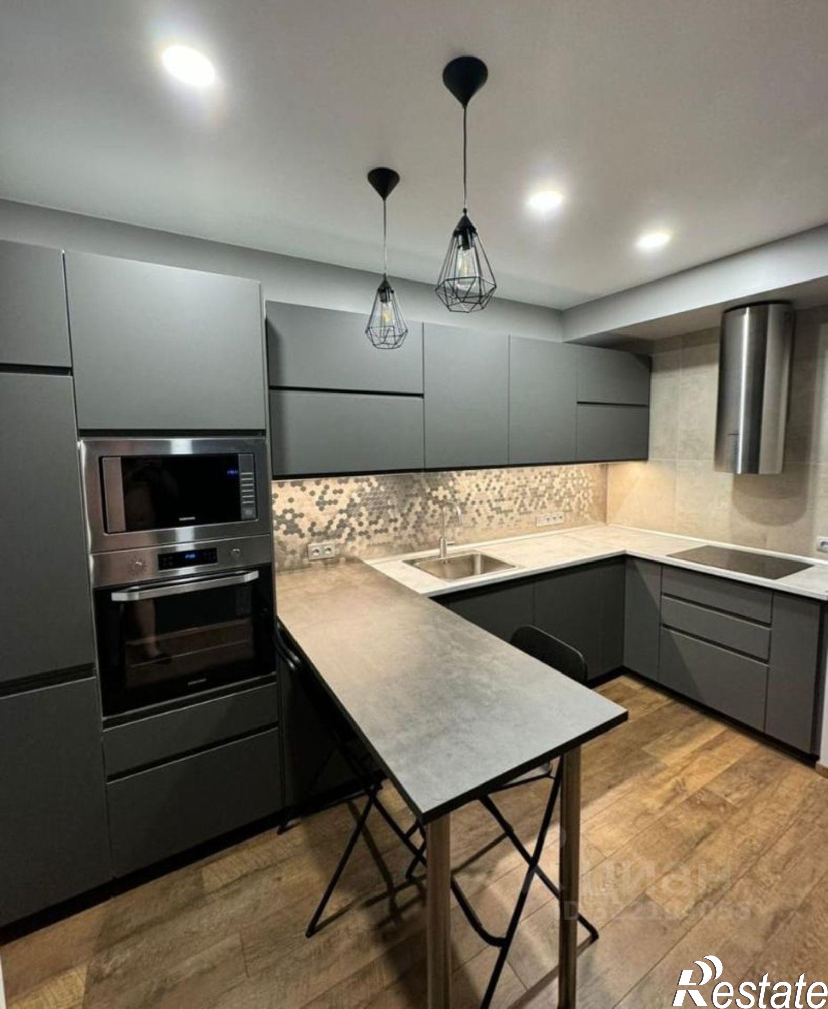 Купить квартиру за 9 000 000 рублей на ул Герасименко, 17/2