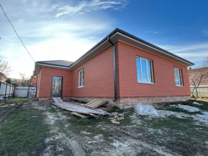 Коттедж/дом Искристая ул