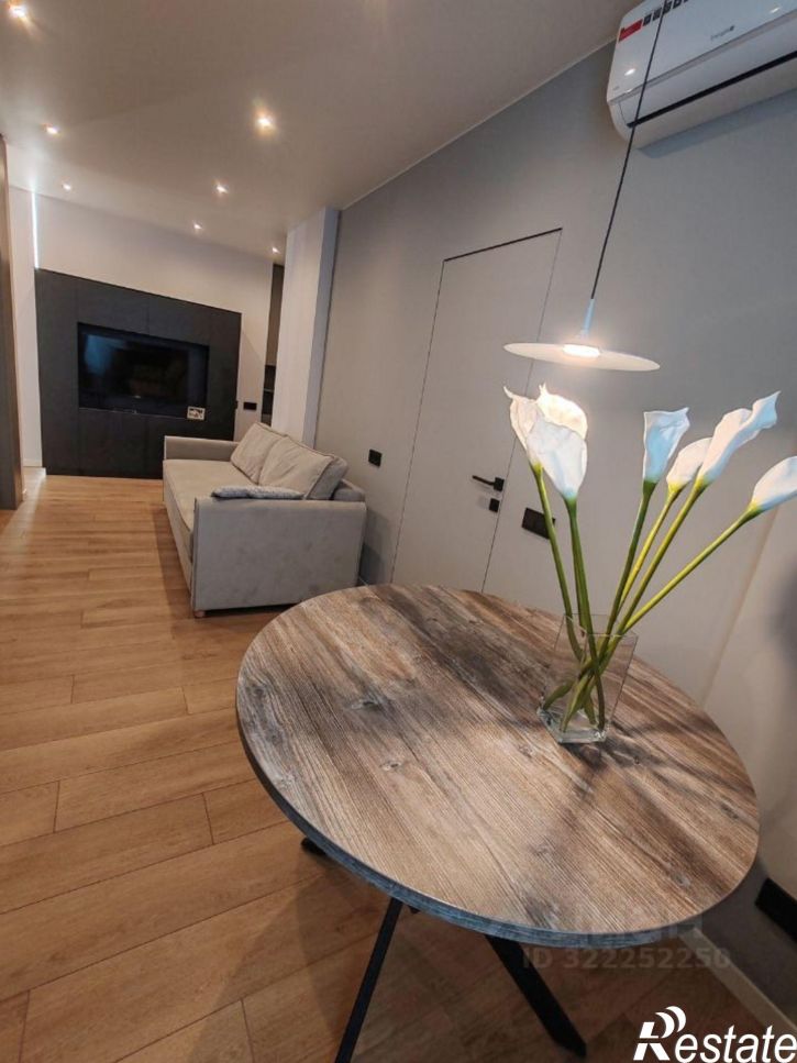 3-комн квартира Доломановский переулок, 82,  д. 82