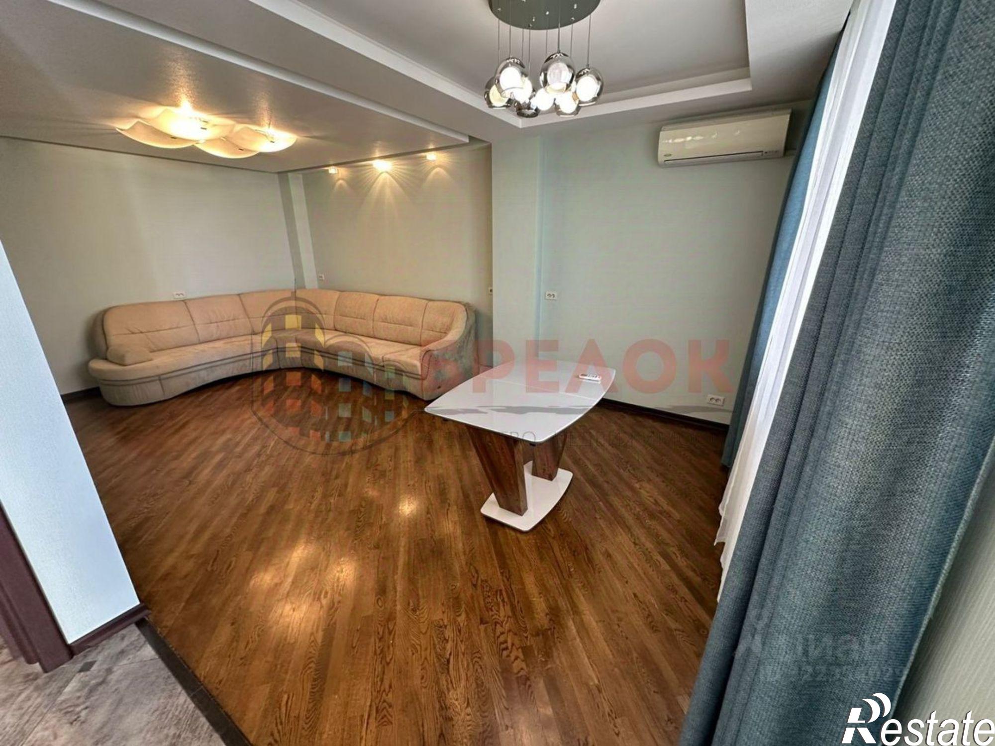 Купить квартиру за 11 400 000 рублей на ул Зорге, 11