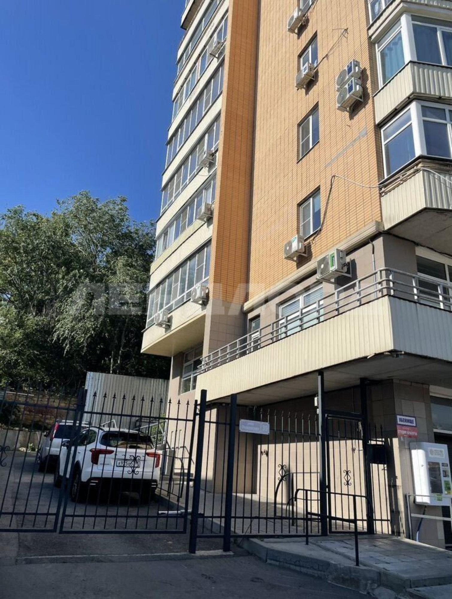 Купить квартиру за 6 700 000 рублей на Очаковская улица, 39