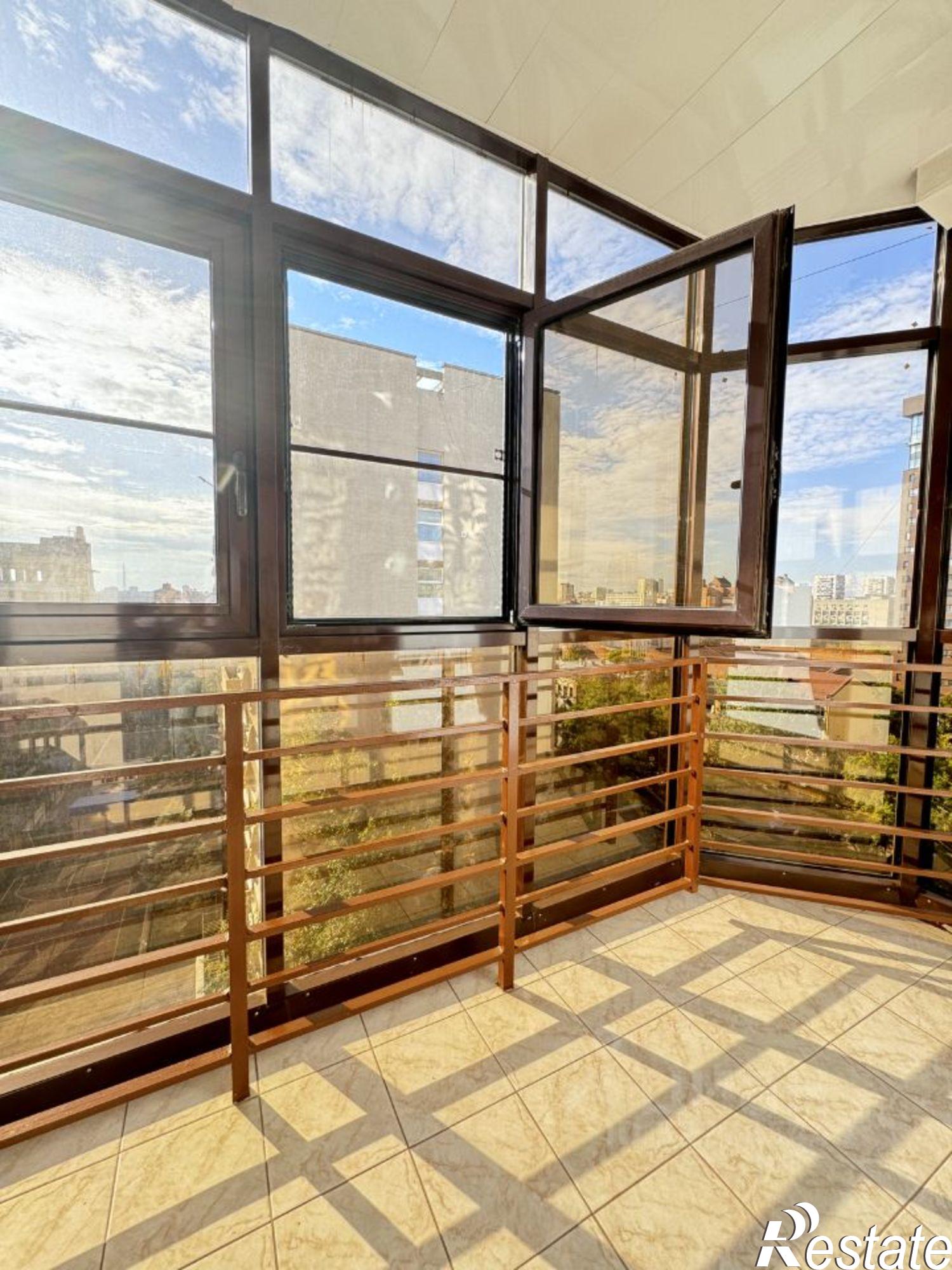 Купить квартиру за 19 800 000 рублей на проспект Чехова, 55