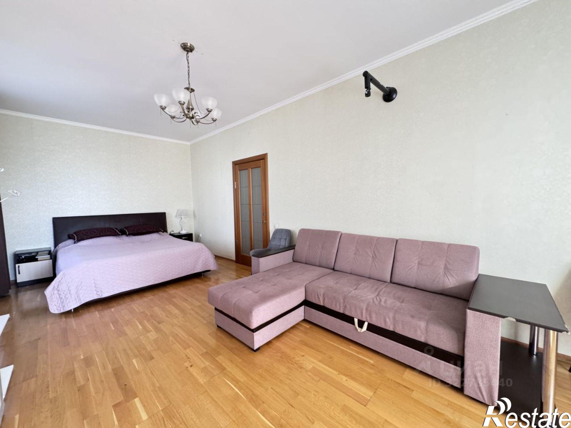 Купить квартиру за 19 800 000 рублей на проспект Чехова, 55