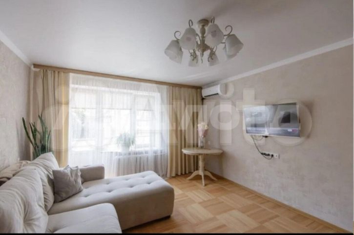 4-комн квартира 1-я Баррикадная улица, 48