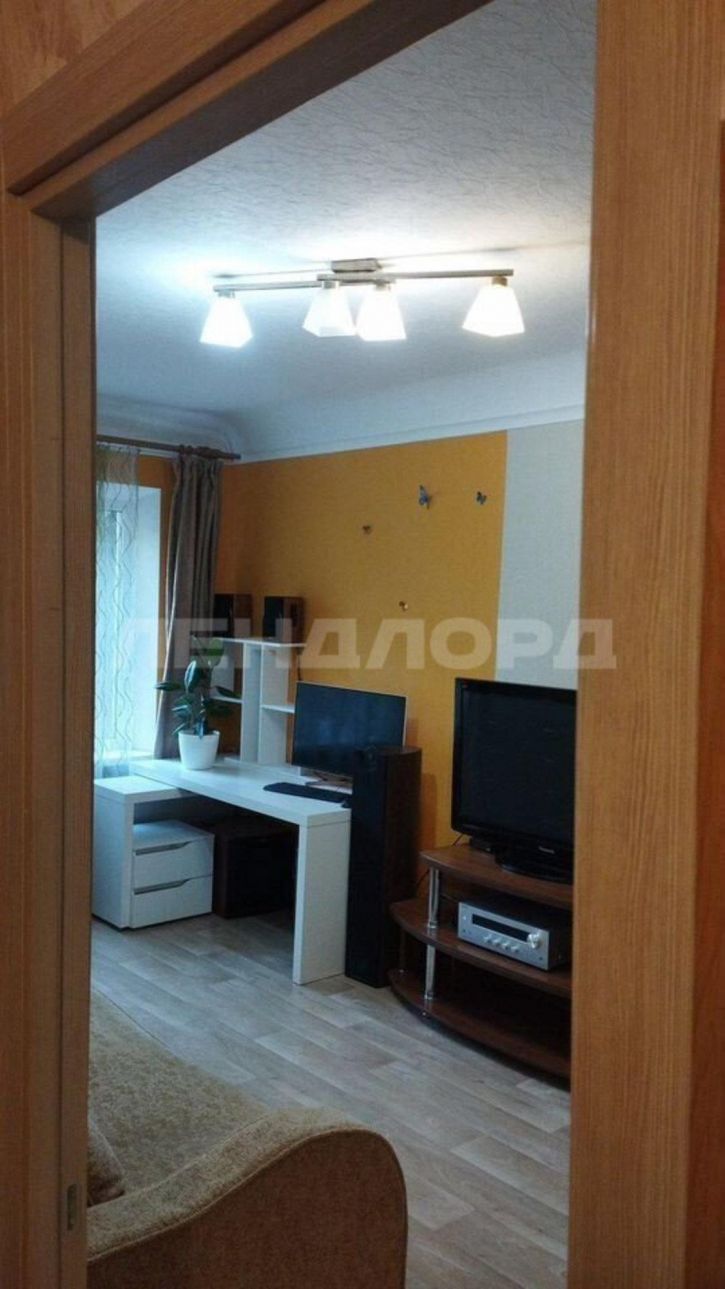 2-комн квартира проспект 40-летия Победы, 73/7