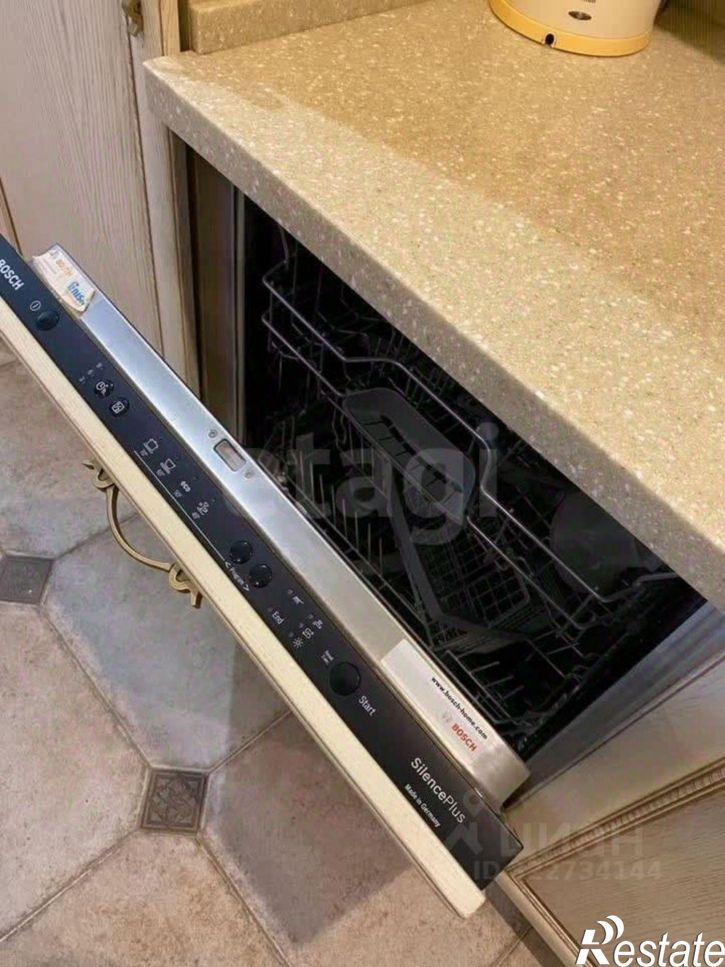 3-комн квартира Гвардейский пер, 11/1,  д. 11/1