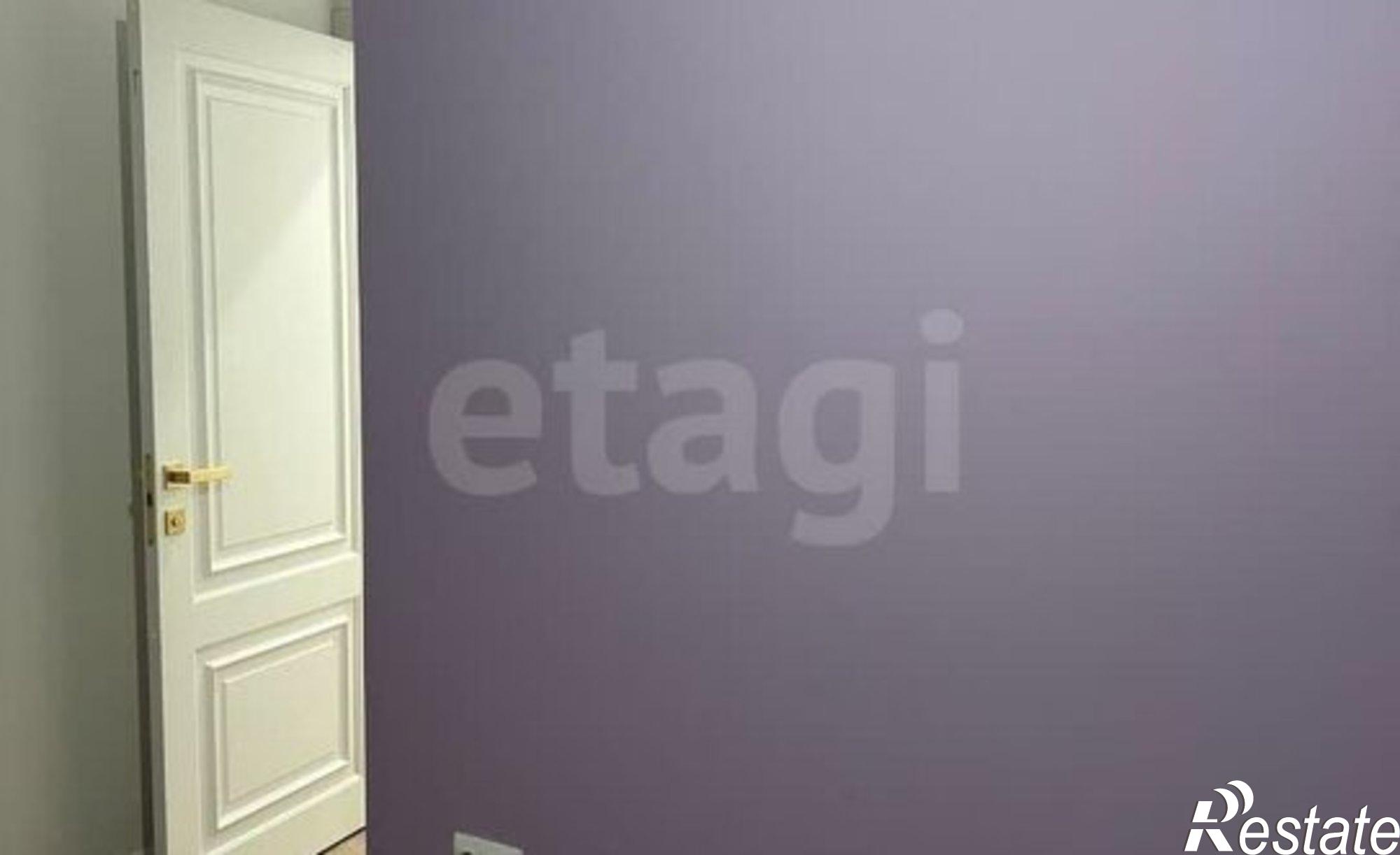 Купить квартиру за 13 500 000 рублей на улица Ларина, 45 с2