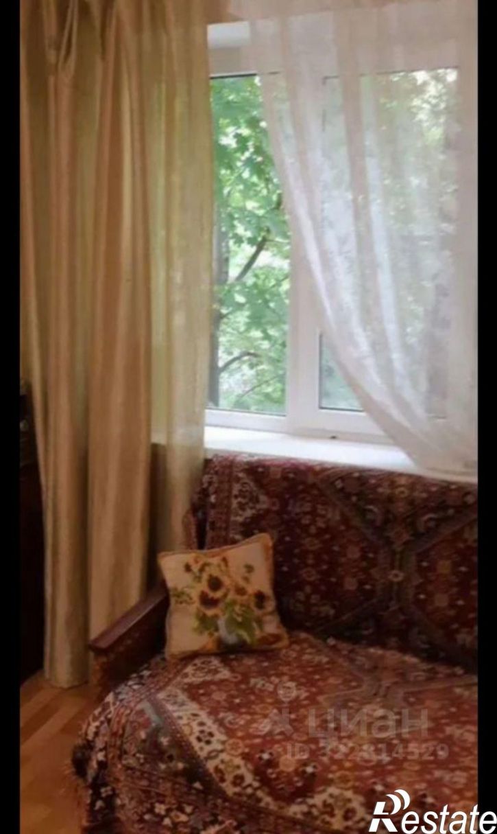 3-комн квартира проспект Стачки, 231 к1,  д. 231 к1