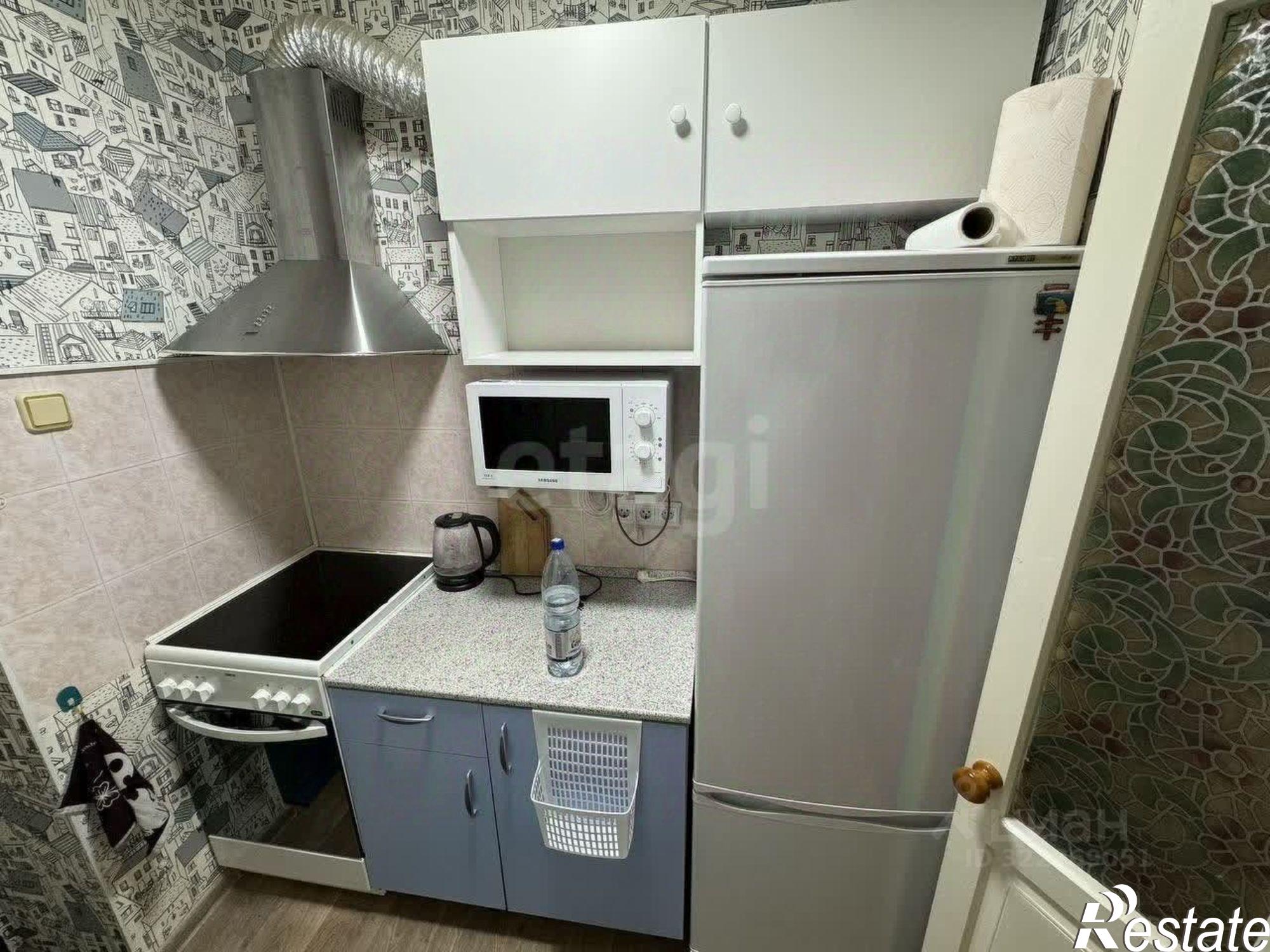 Купить квартиру за 2 350 000 рублей на пр-кт 40-летия Победы, 282/100