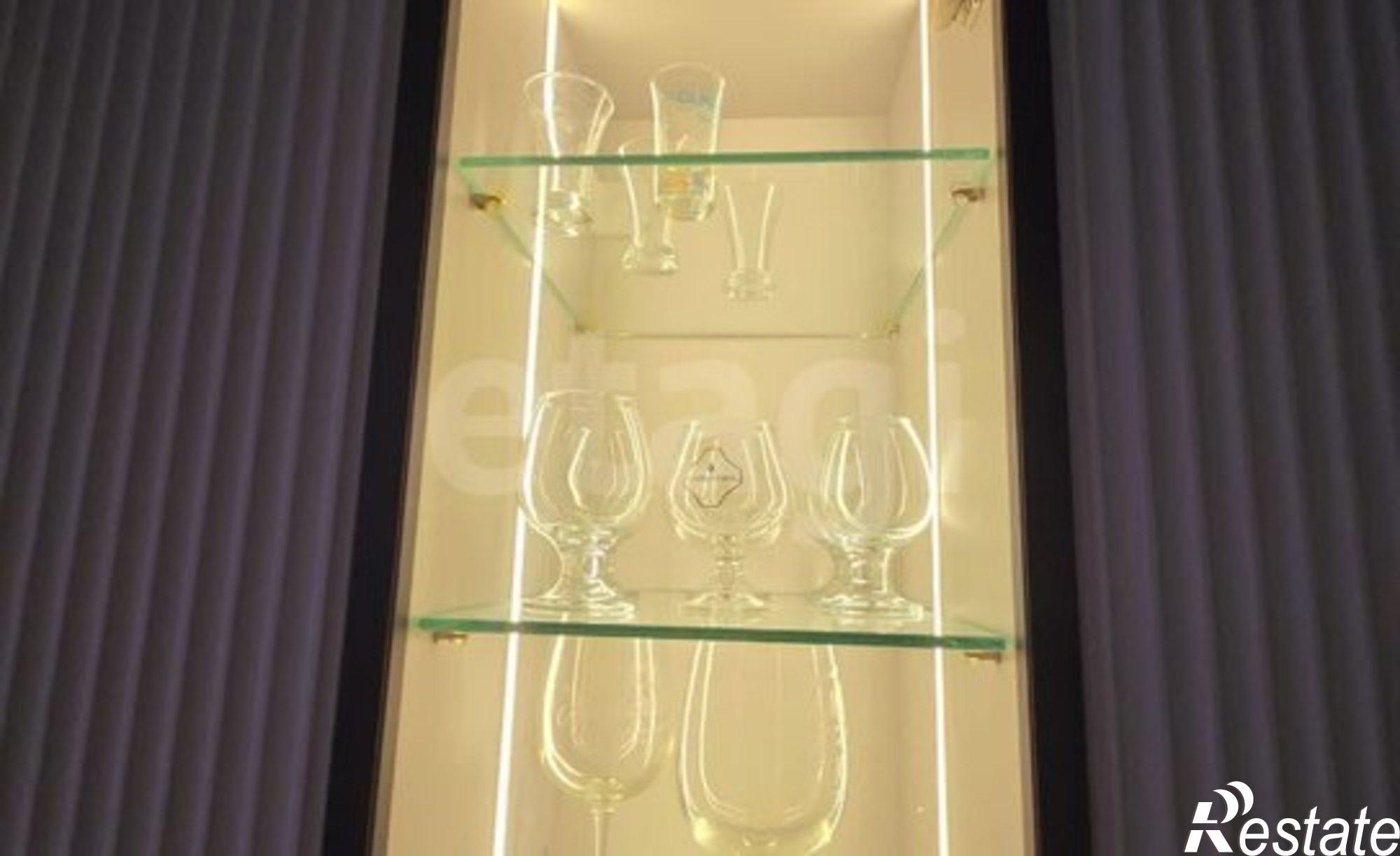 Купить квартиру за 13 700 000 рублей на улица Налбандяна, 92/24