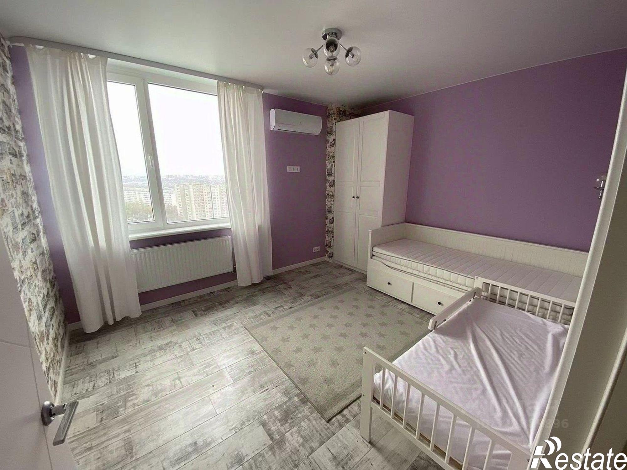 Купить квартиру за 9 600 000 рублей на ул Таганрогская, 132/1