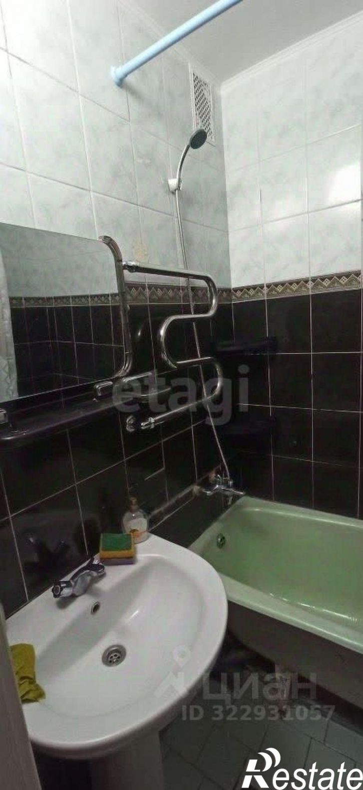 2-комн квартира б-р Комарова, 20/3,  д. 20/3