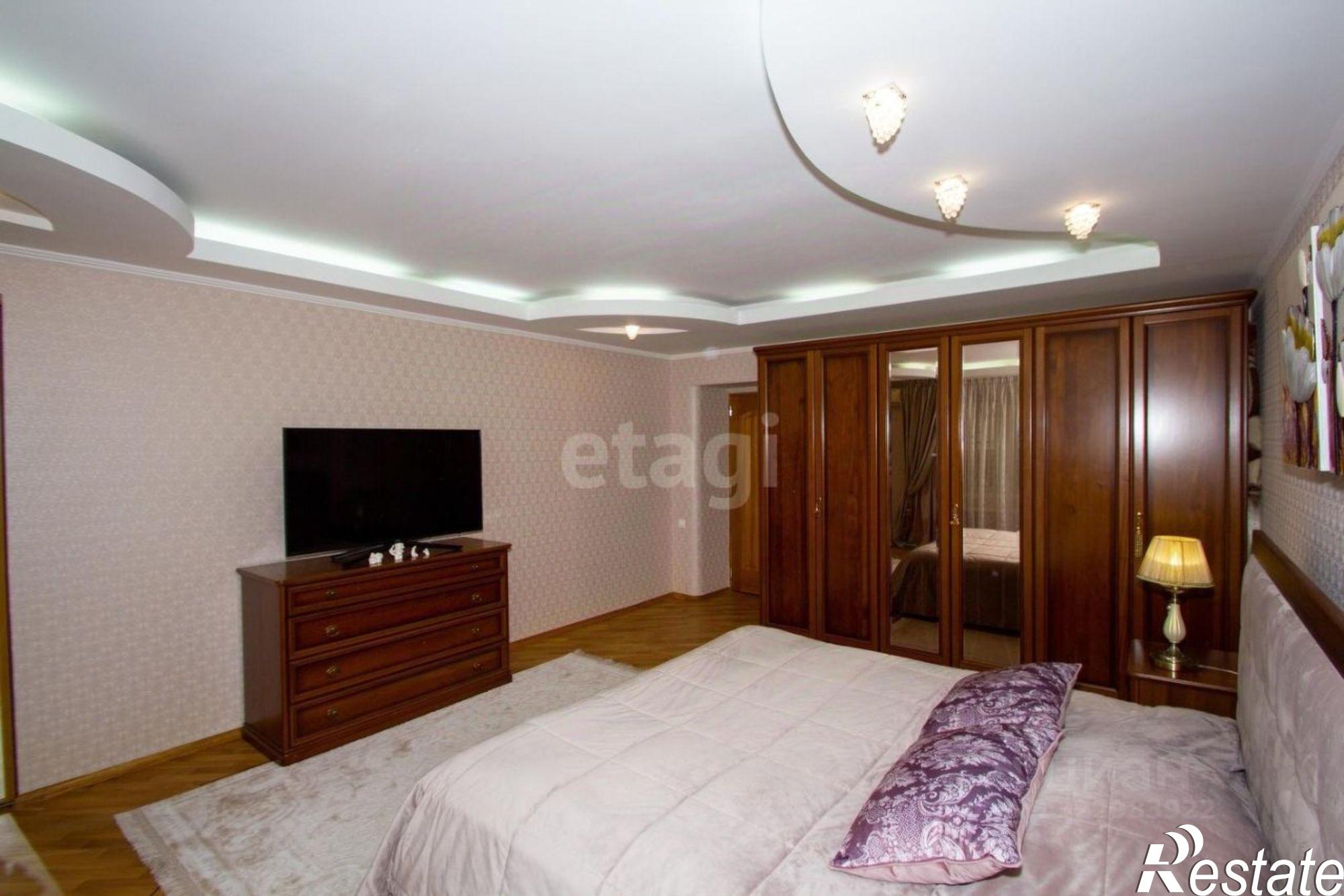 Купить квартиру за 18 500 000 рублей на улица Налбандяна, 92/24