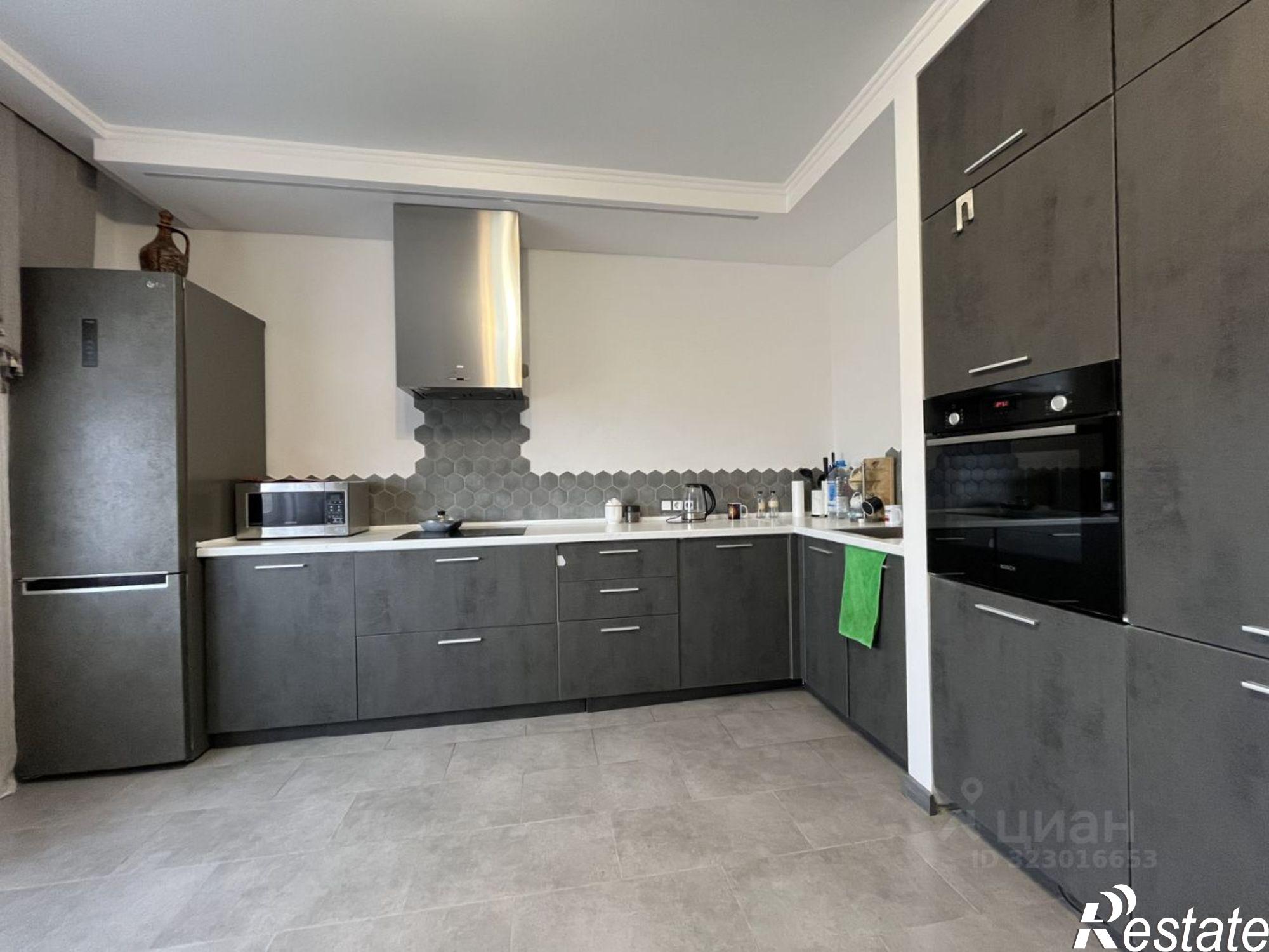 Купить квартиру за 8 500 000 рублей на улица Еляна, 54