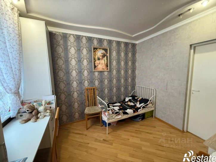 4-комн квартира ул Жмайлова, 27,  д. 27