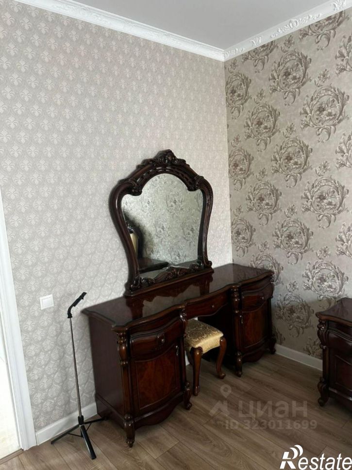 3-комн квартира улица Подвойского, 60,  д. 60