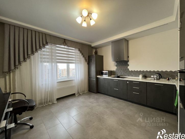 3-комн квартира улица Еляна, 54,  д. 54