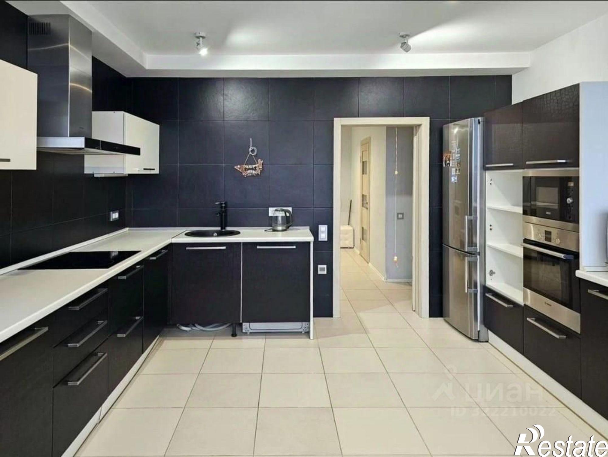 Сдать квартиру за 85 000 рублей на улица Зорге, 11/1