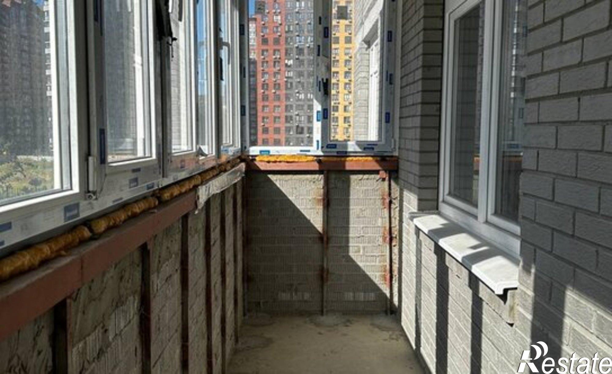 Купить квартиру за 4 200 000 рублей на пр-кт 40-летия Победы, 63/15