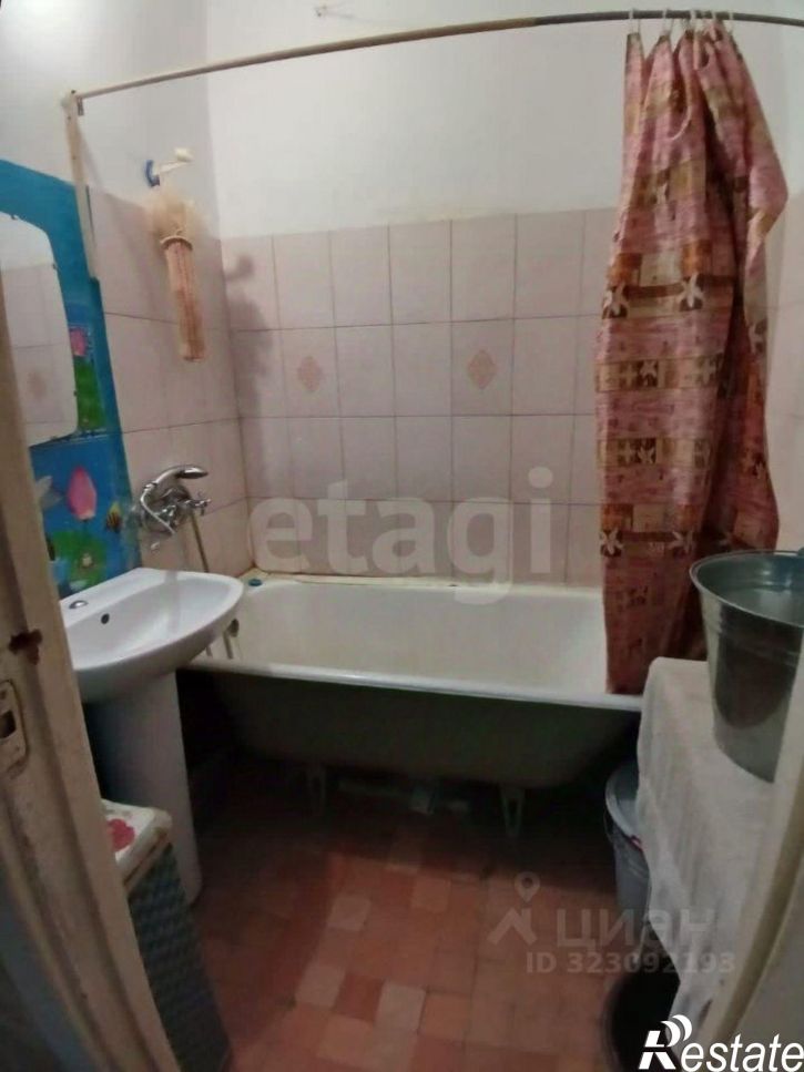 2-комн квартира улица Добровольского, 34 к2,  д. 34 к2