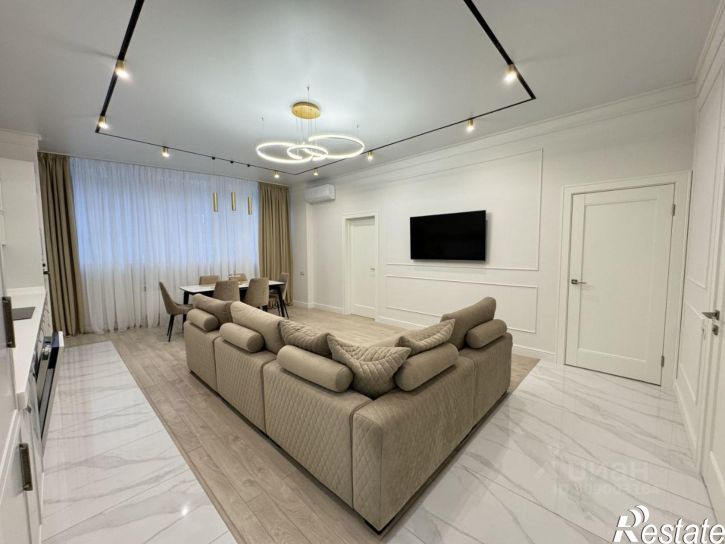 4-комн квартира улица Города Волос, 112,  д. 112