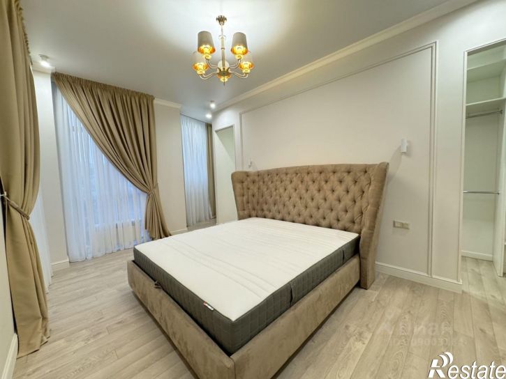 4-комн квартира улица Города Волос, 112,  д. 112