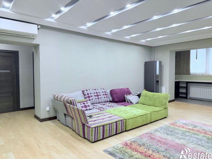 3-комн квартира пр-кт Шолохова, 270 1,  д. 270 1,  к. 1