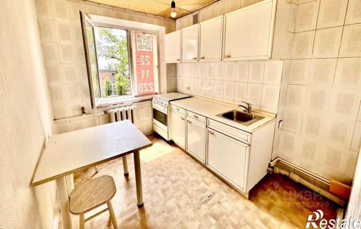 3-комн квартира пр-кт 40-летия Победы, 75а,  д. 75а