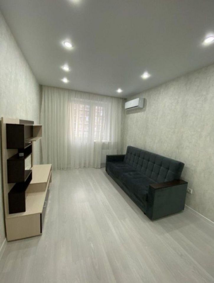 1-комн квартира Петренко ул, 2