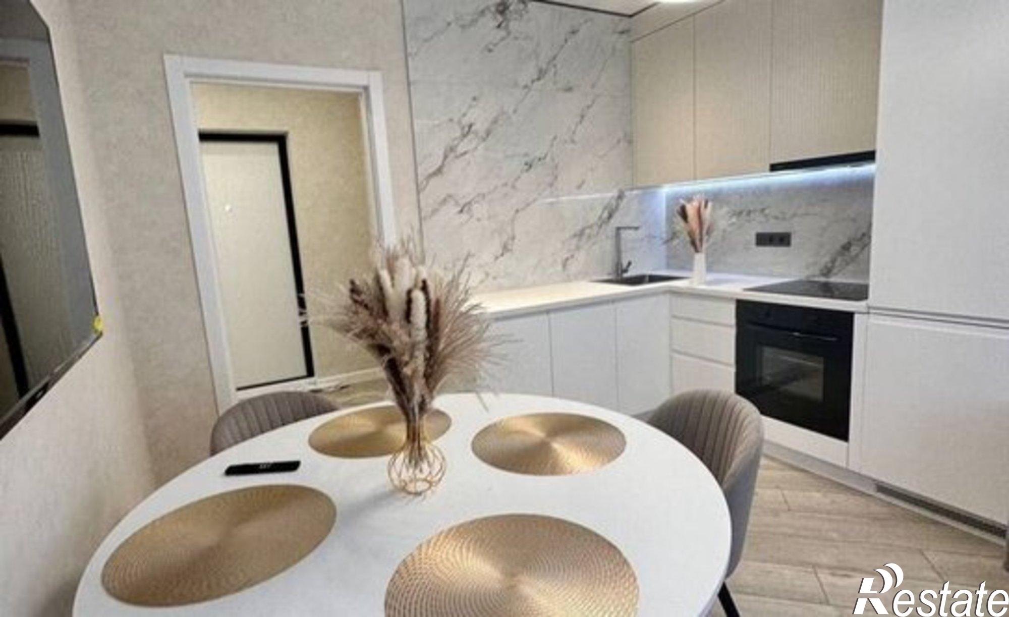 Купить квартиру за 9 500 000 рублей на проспект Маршала Жукова, 18