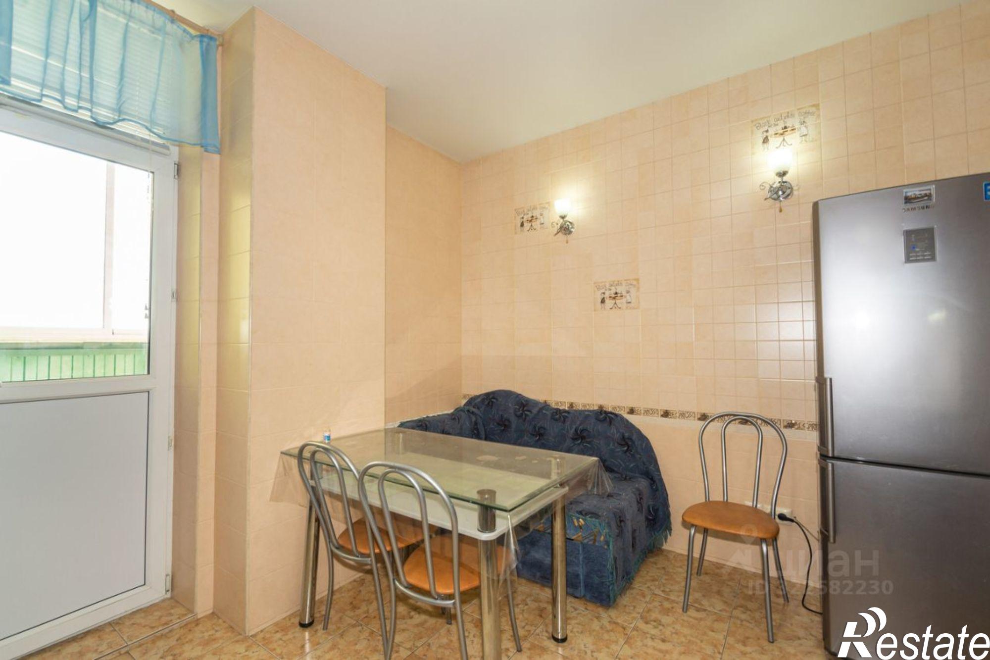 Сдать квартиру за 35 000 рублей на Крыловской пер, 10