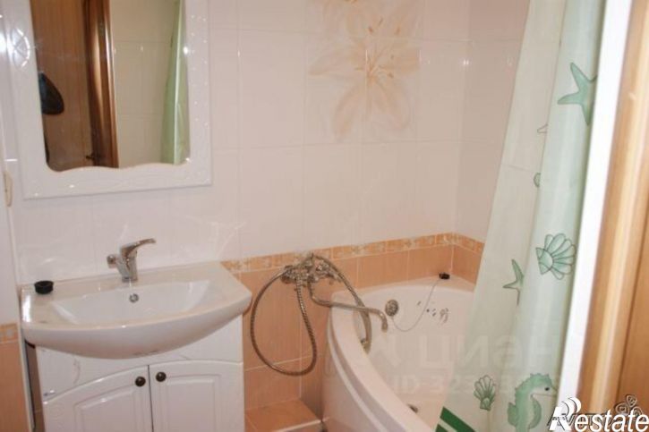 2-комн квартира б-р Комарова, 16/5,  д. 16/5