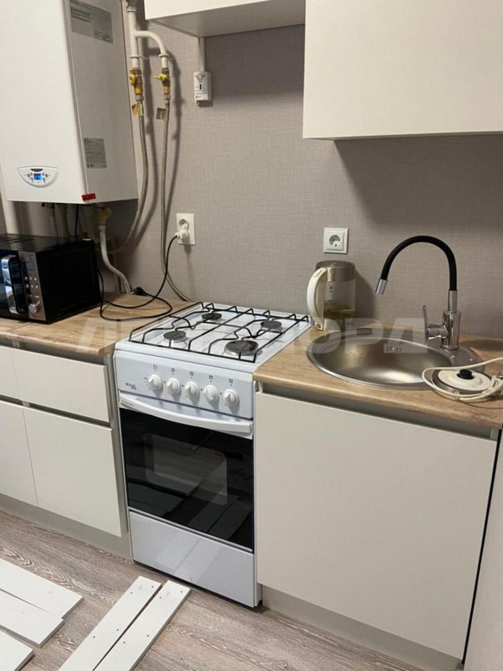 1-комн квартира проспект 40-летия Победы, 111/4с1