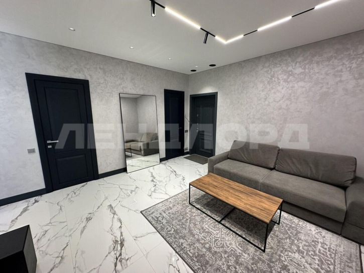 2-комн квартира Кировский проспект, 46