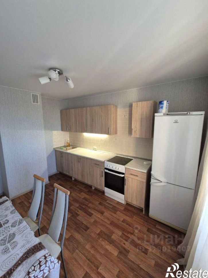 2-комн квартира улица Петренко, 2,  д. 2