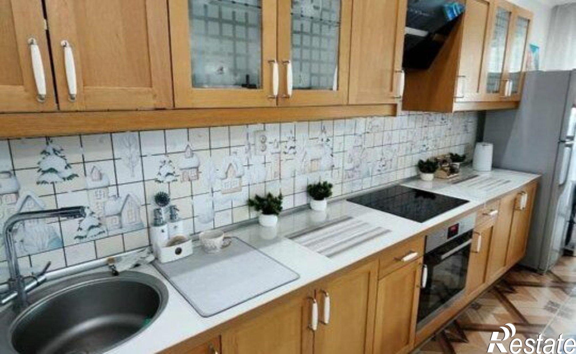 Купить квартиру за 8 600 000 рублей на Театральный пр-кт, 1