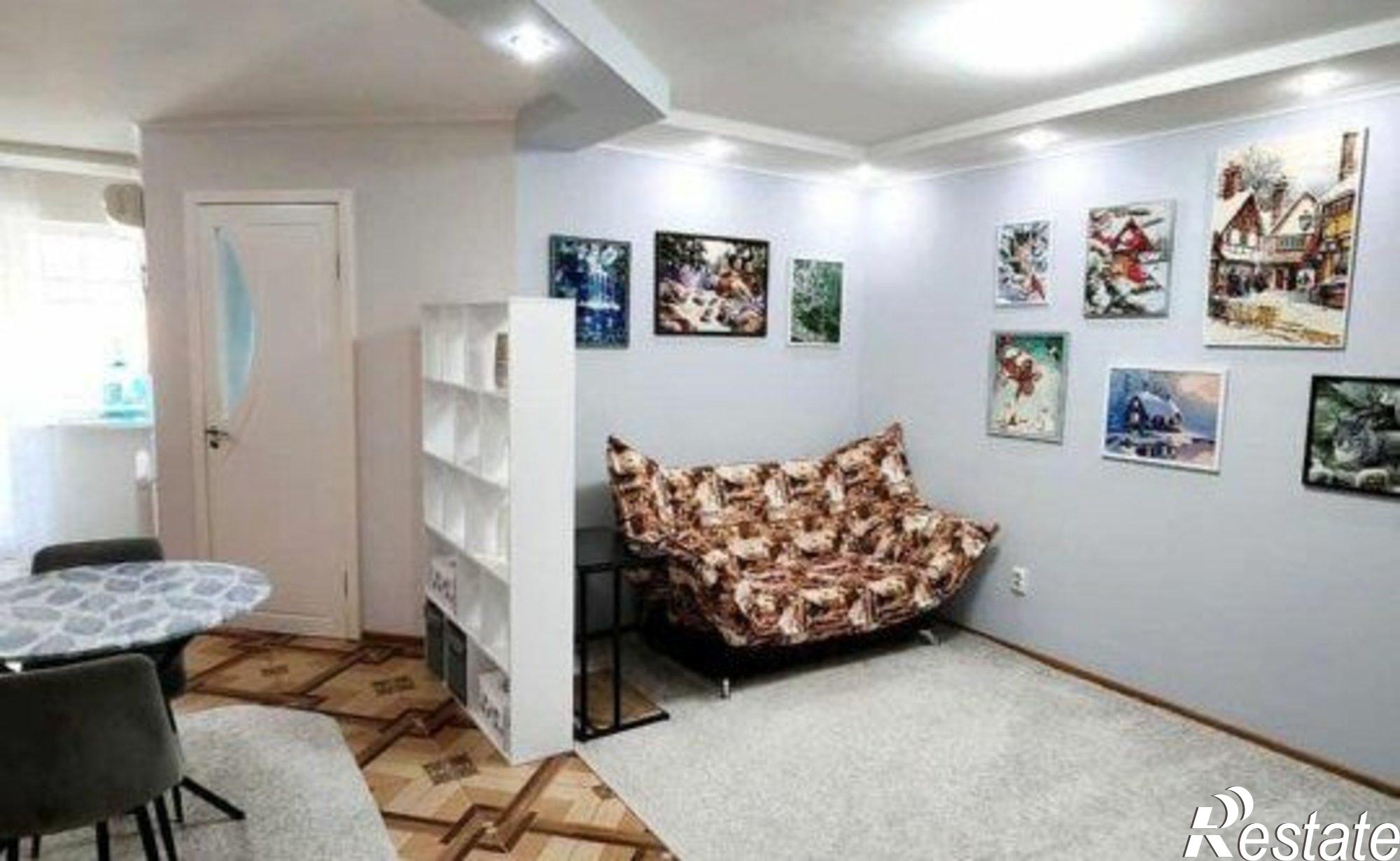 Купить квартиру за 8 600 000 рублей на Театральный пр-кт, 1