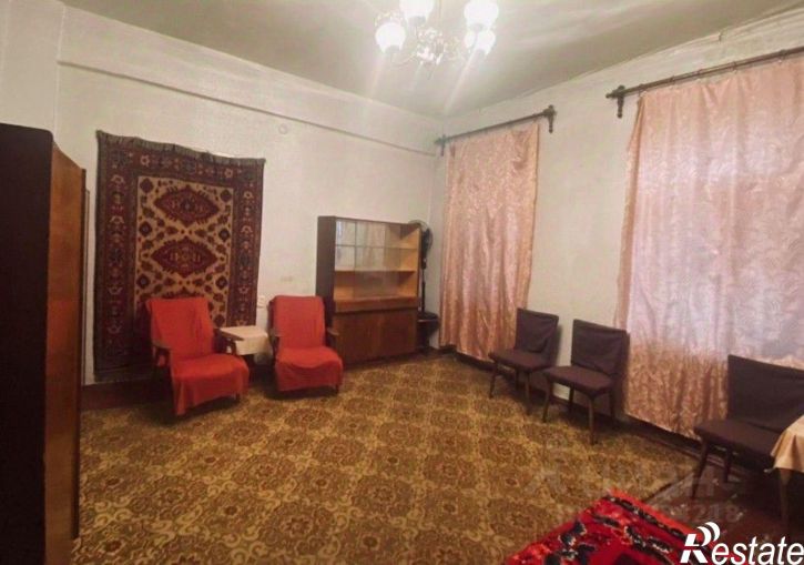 2-комн квартира Соборный пер, 100,  д. 100