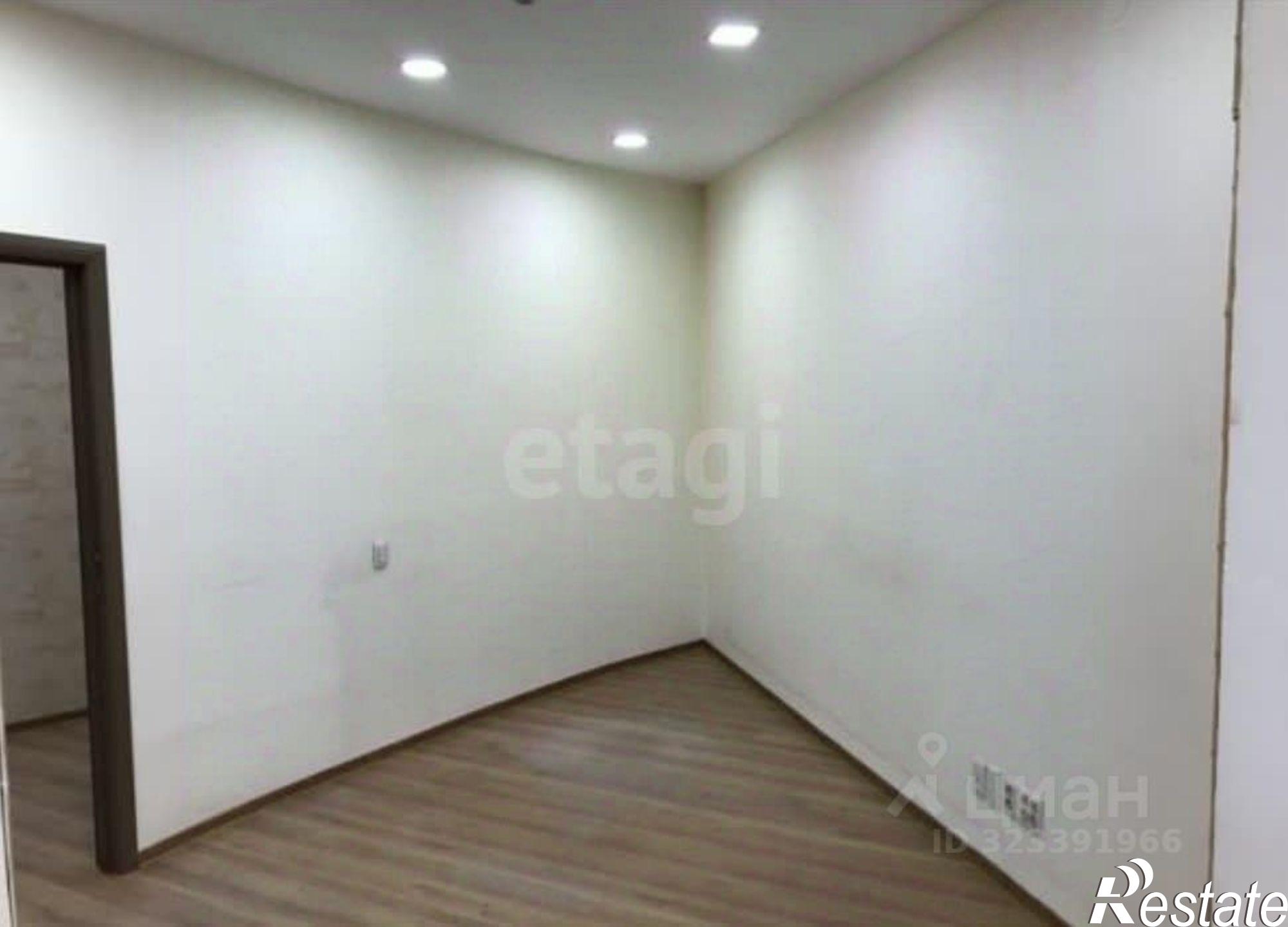 Купить квартиру за 28 450 000 рублей на ул Социалистическая, 215