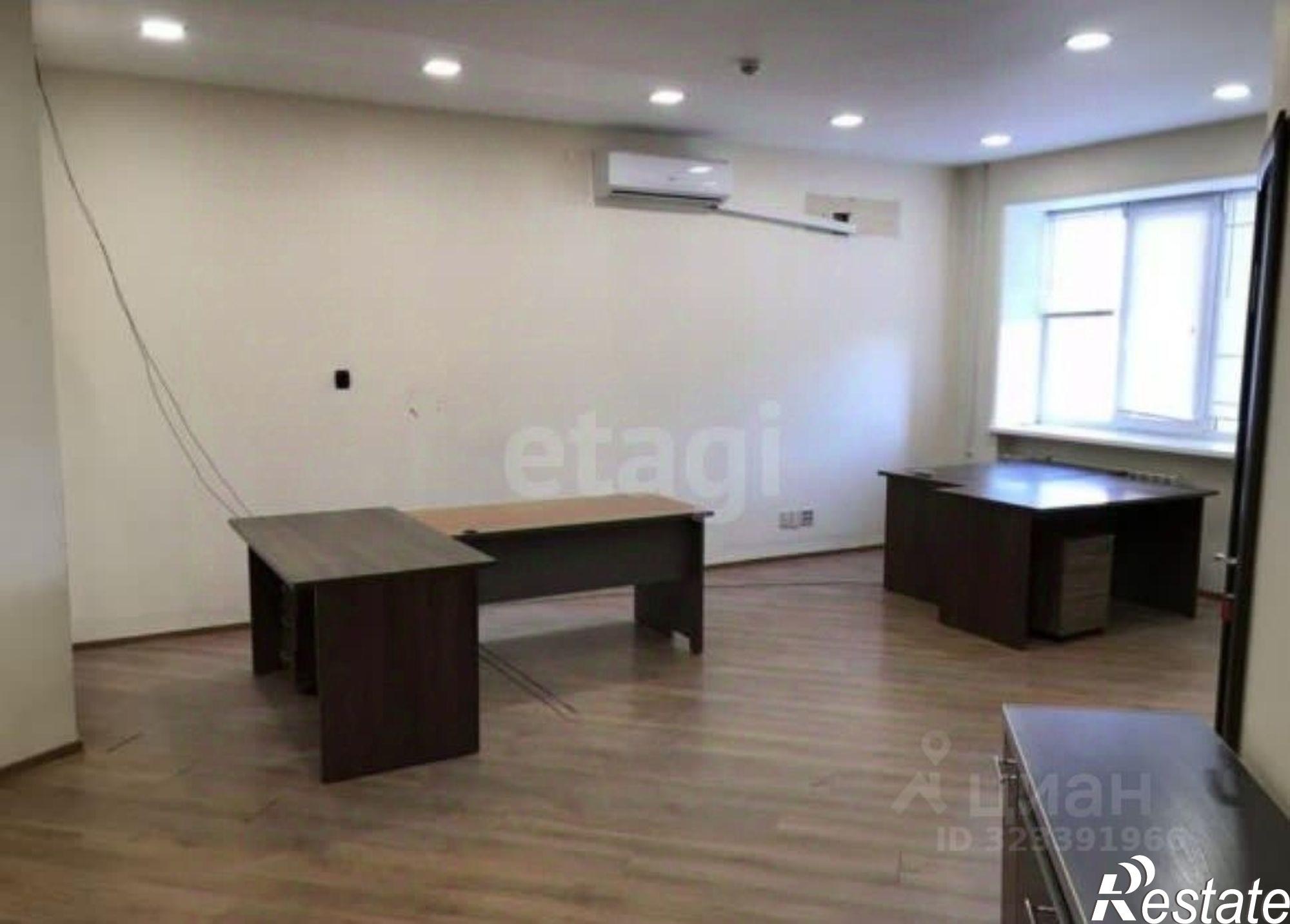 Купить квартиру за 28 450 000 рублей на ул Социалистическая, 215