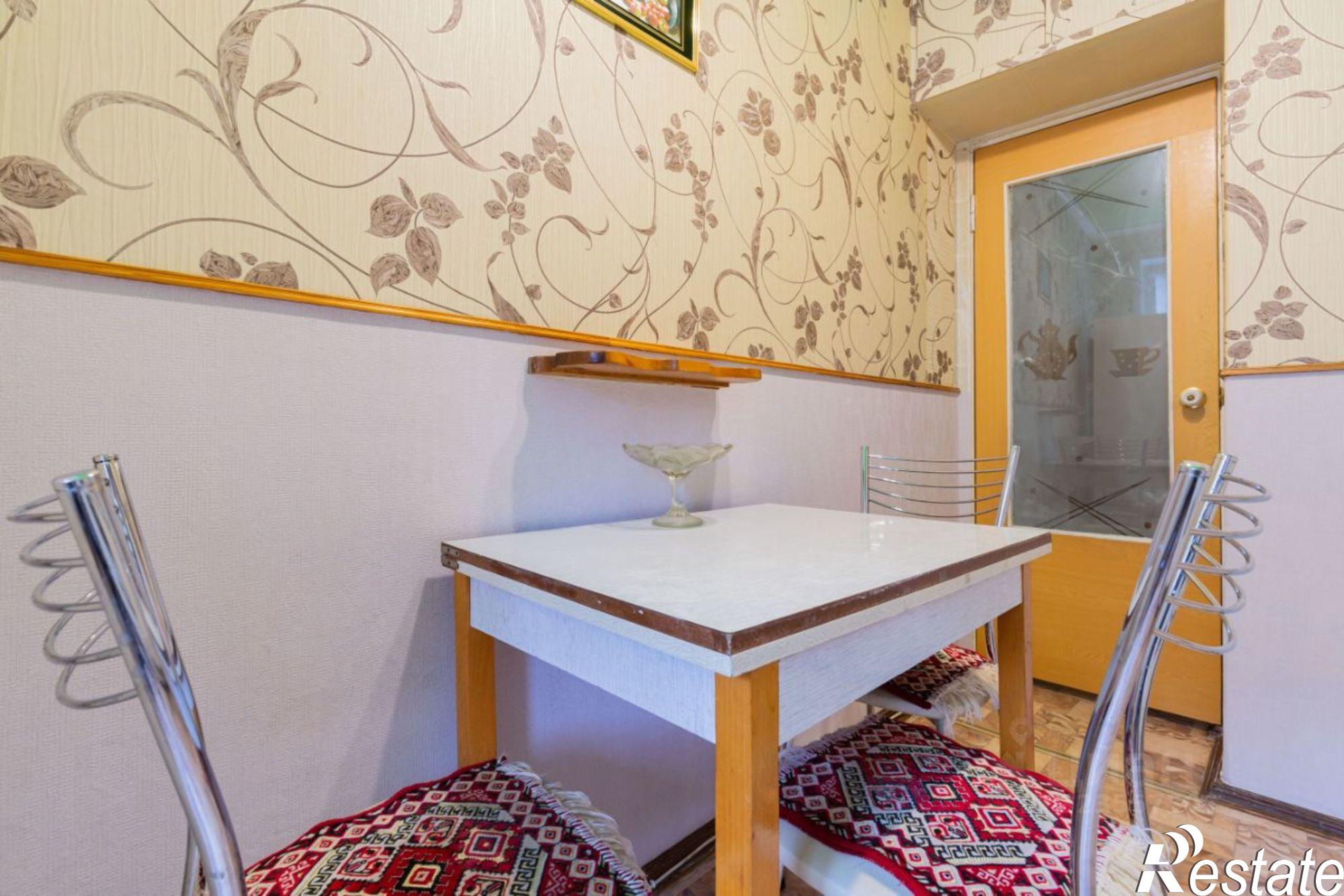 Сдать квартиру за 25 000 рублей на бульвар Комарова, 1