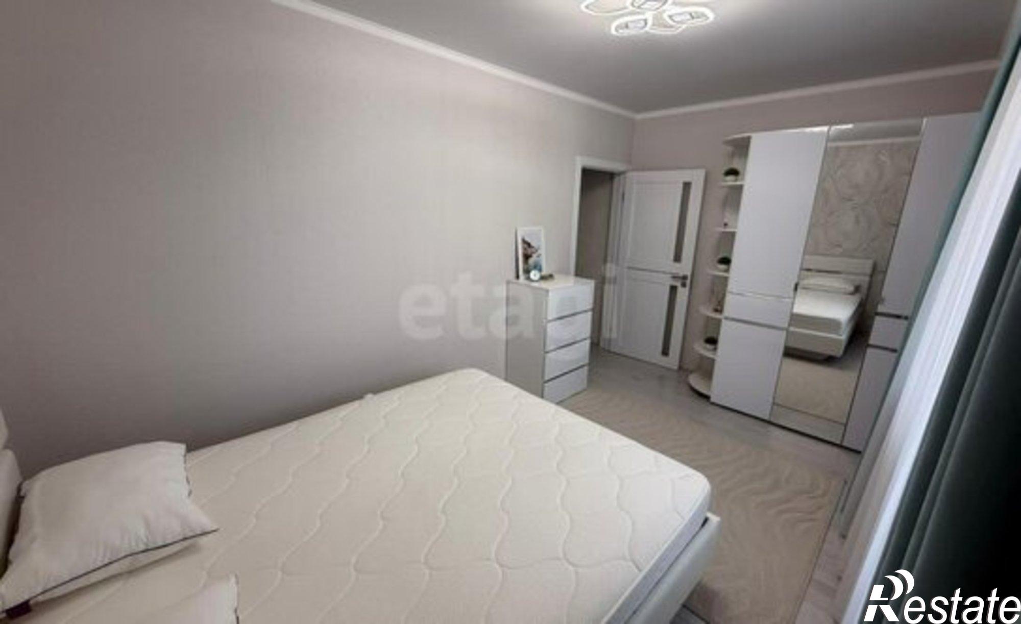 Купить квартиру за 12 500 000 рублей на бульвар Комарова, 18/3 с1