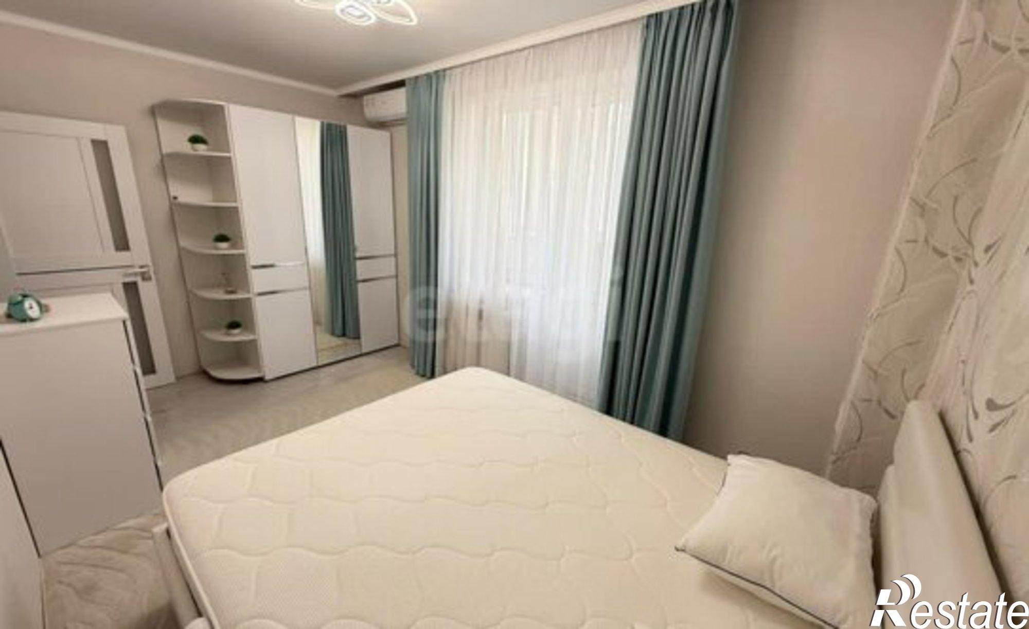 Купить квартиру за 12 500 000 рублей на бульвар Комарова, 18/3 с1