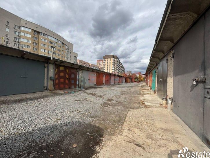 Гараж/парковка проспект 40-летия Победы, 27,  д. 27